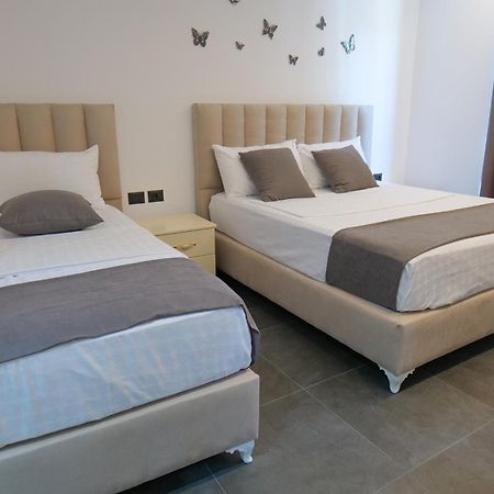 Hotel Celaj Vlore Luaran gambar