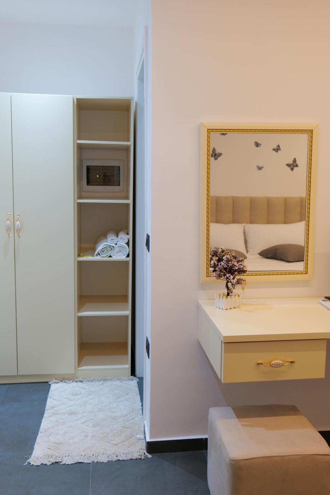 Hotel Celaj Vlore Luaran gambar