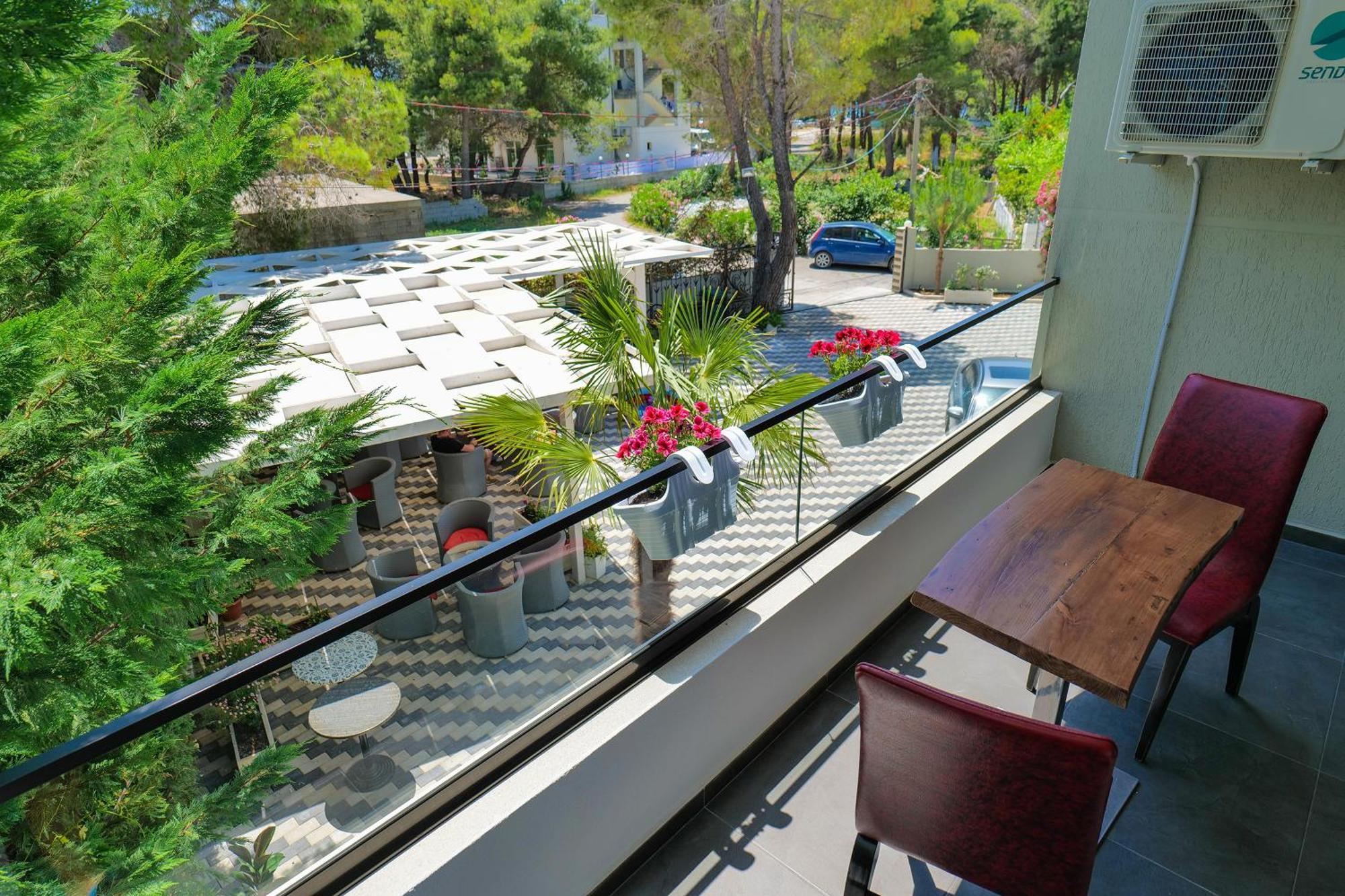 Hotel Celaj Vlore Luaran gambar